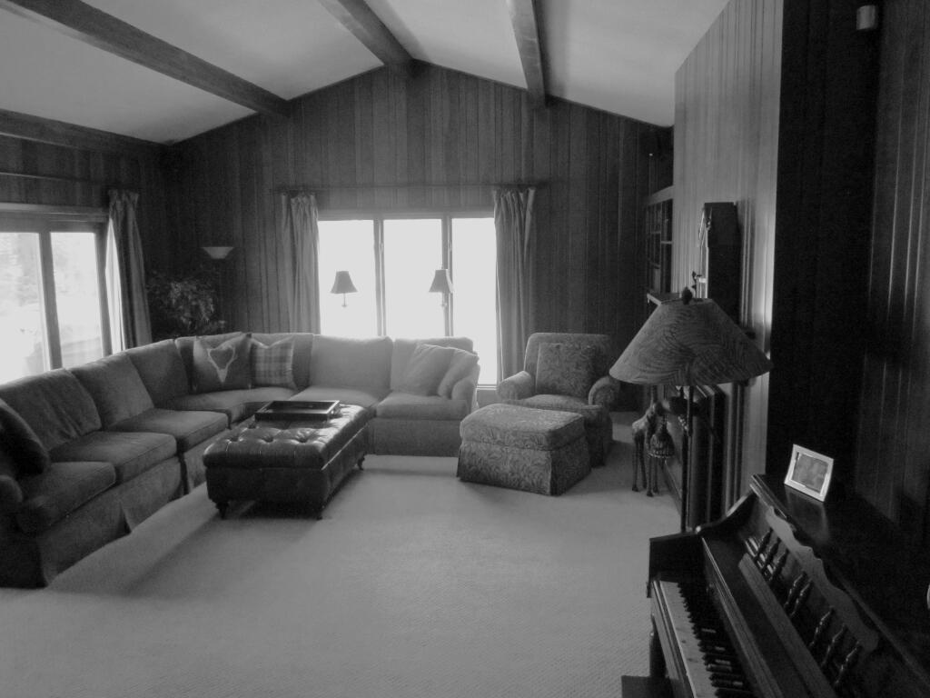 Aulik Design Build: Mid Century Rambler, Livingroom Before